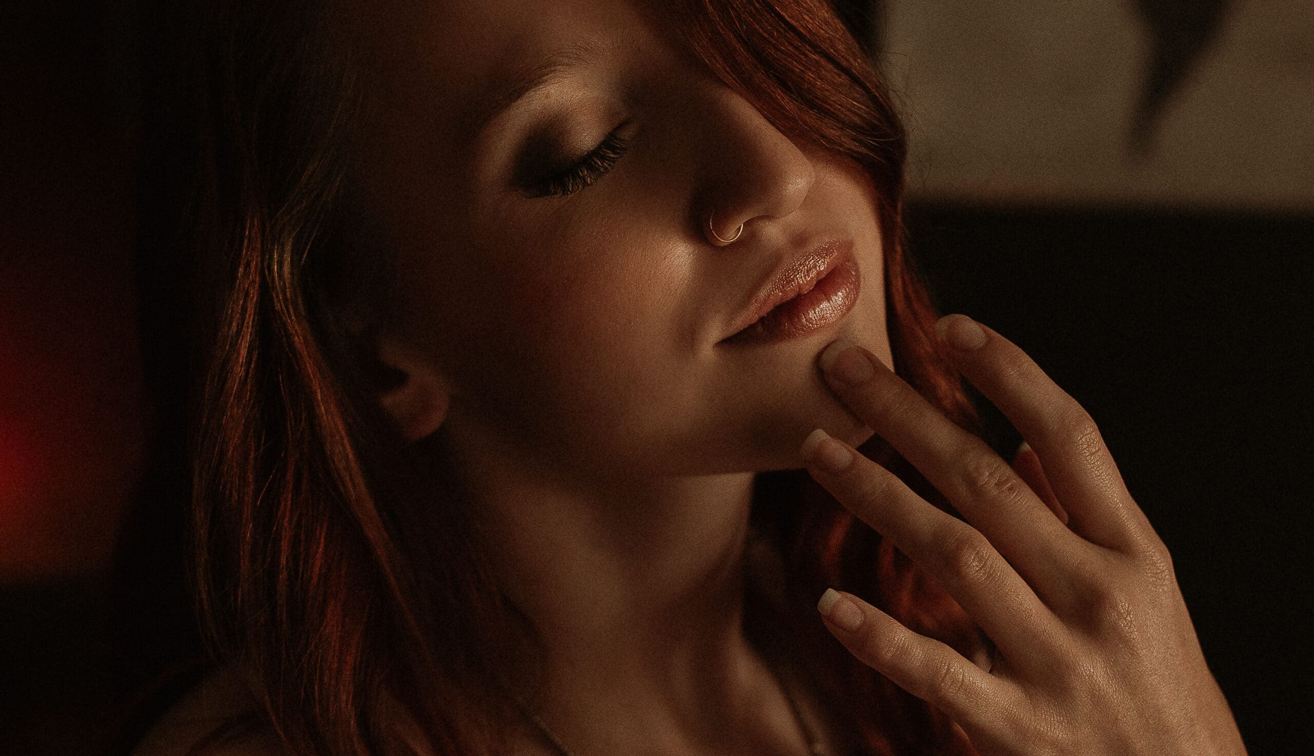 Minnesota boudoir portrait showing natural skin and lighting without heavy Photoshop editing